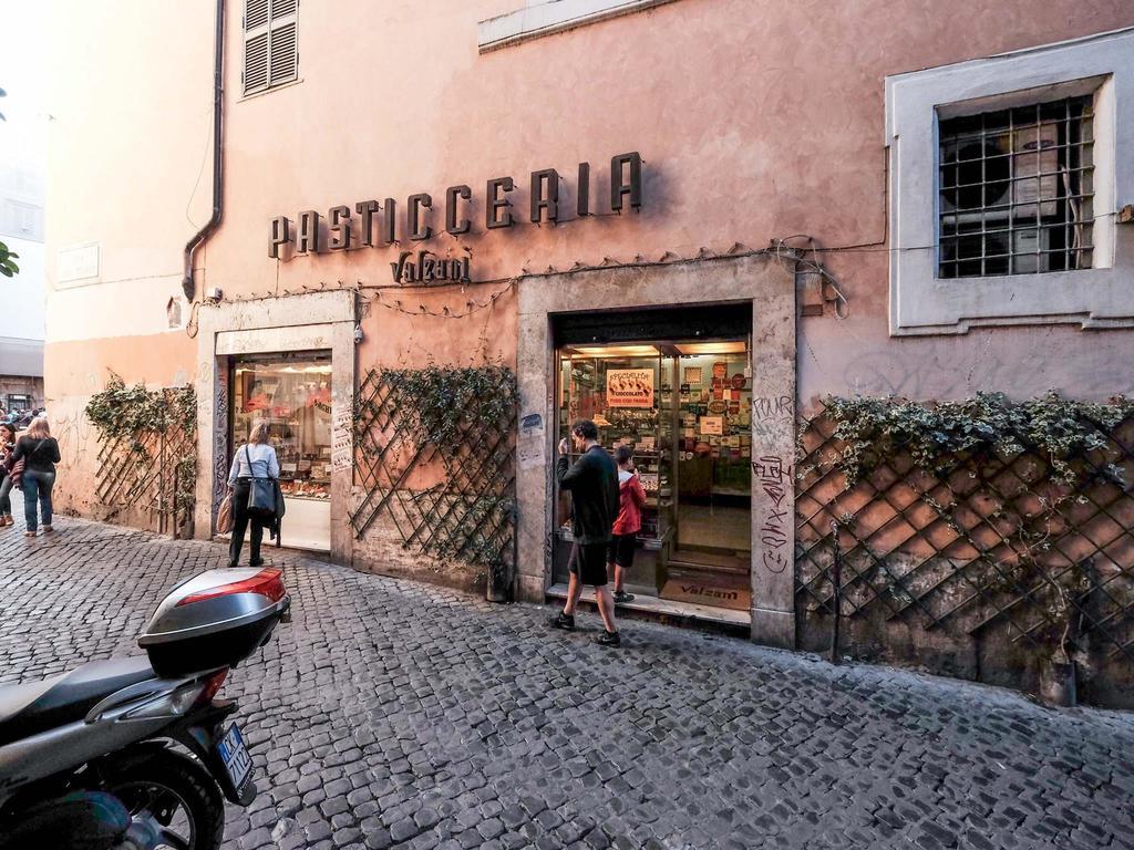 Ancient Trastevere Vespa Loft Lejlighed Rom Eksteriør billede