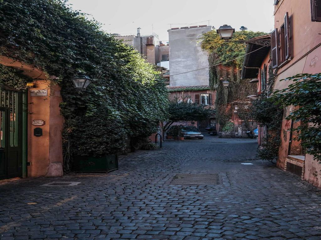 Ancient Trastevere Vespa Loft Lejlighed Rom Eksteriør billede